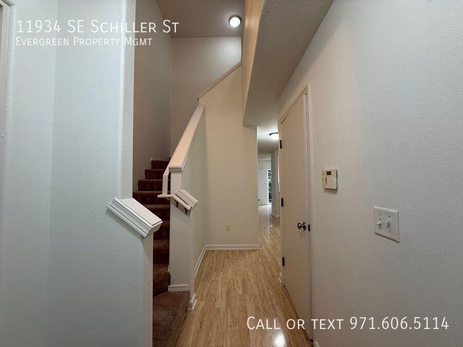 11934 Se Schiller St - Photo 3 of 36