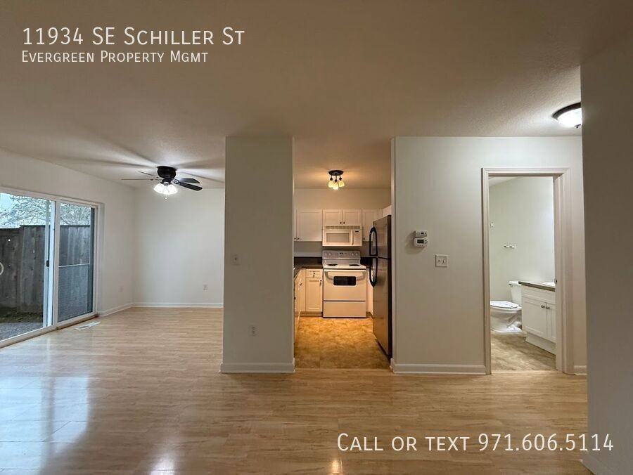 11934 Se Schiller St - Photo 7 of 36