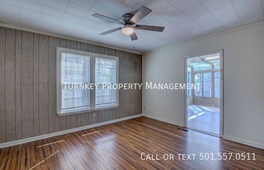 5123 Lee Ave - Photo 4 of 12