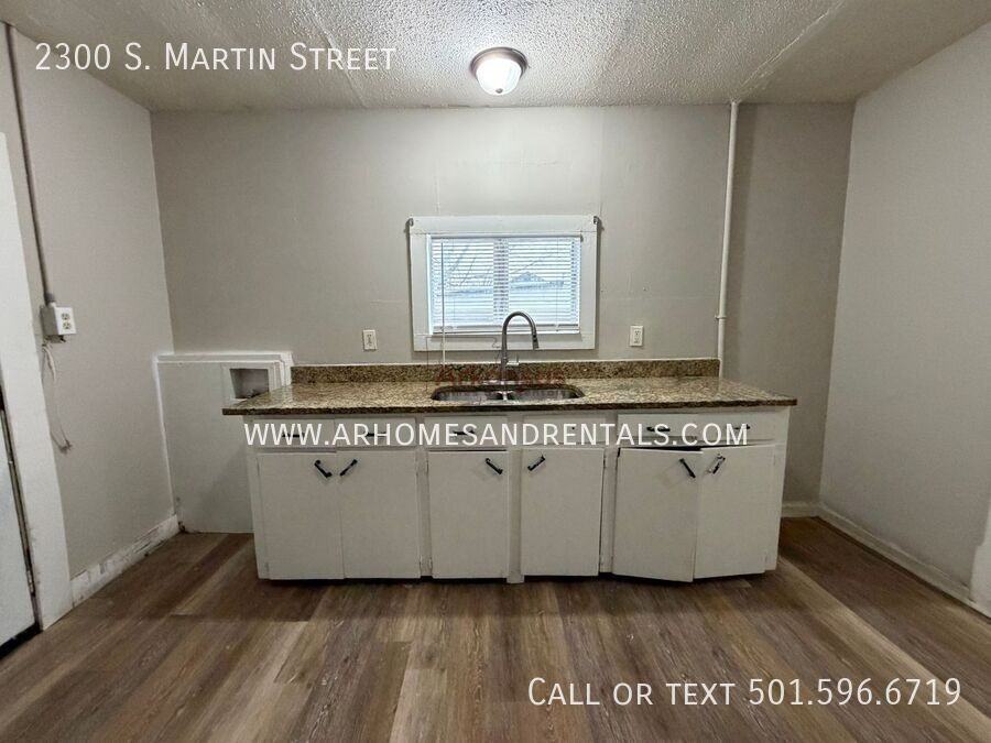 2300 S Martin St - Photo 5 of 9