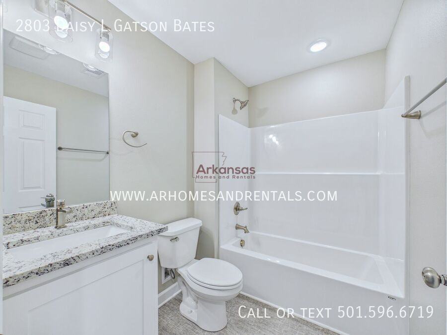 2803 W Daisy L Gatson Bates Dr - Photo 6 of 13