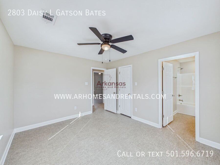 2803 W Daisy L Gatson Bates Dr - Photo 7 of 13