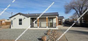 featured image of 505 Los Arboles Ave Nw