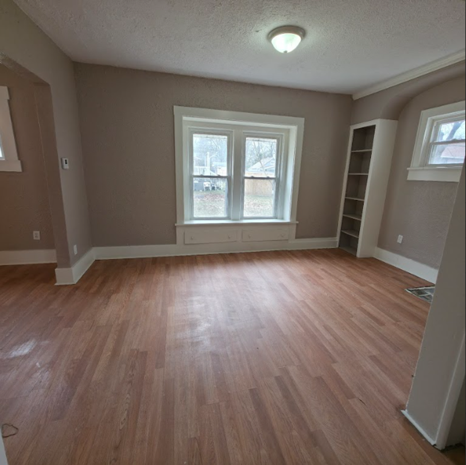 762 Garfield St - Photo 7 of 14