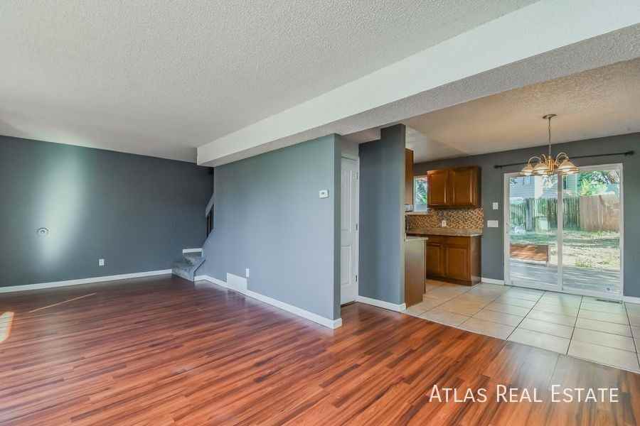 4650 Stoner Ct - Photo 3 of 20