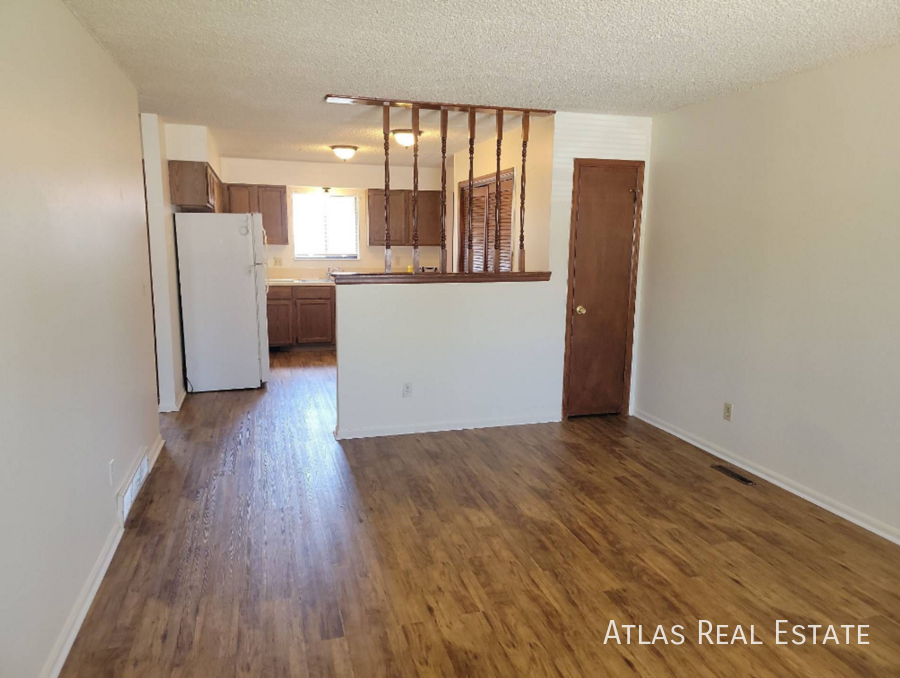 655 Capitol Ave - Photo 2 of 10