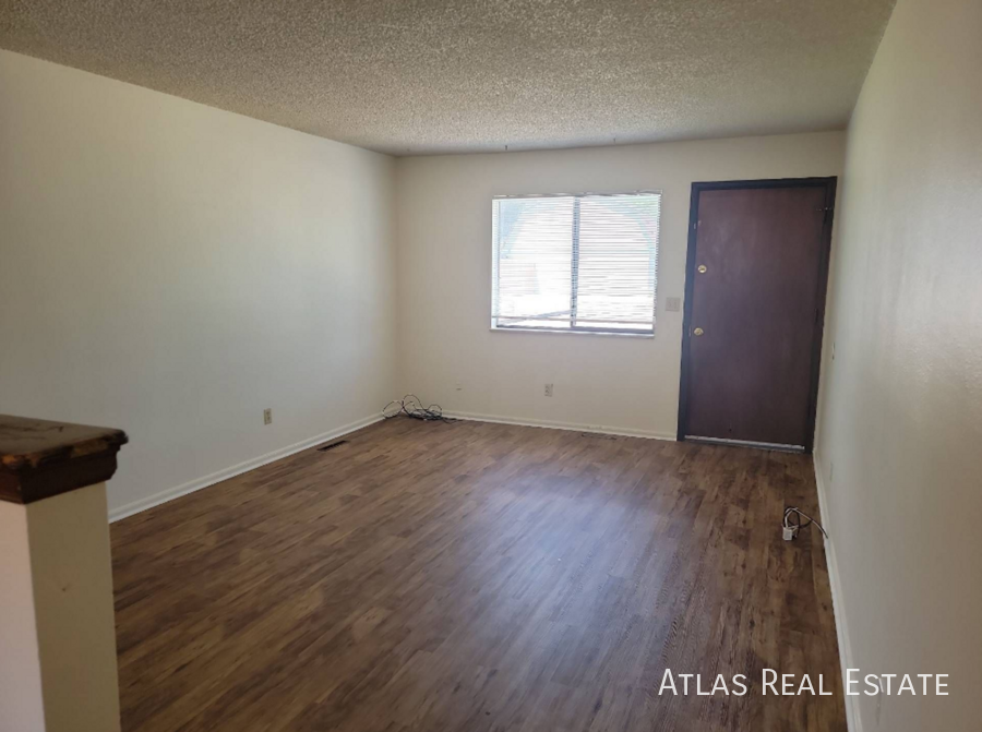 655 Capitol Ave - Photo 3 of 10