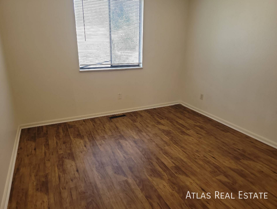 655 Capitol Ave - Photo 6 of 10