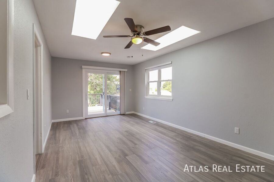 19003 E Mansfield Dr - Photo 3 of 20