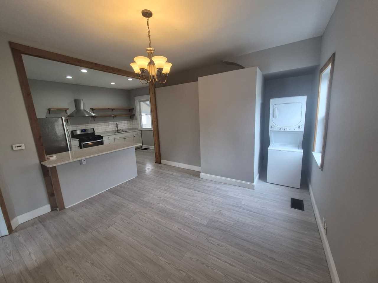 213 Union St - Photo 3 of 11