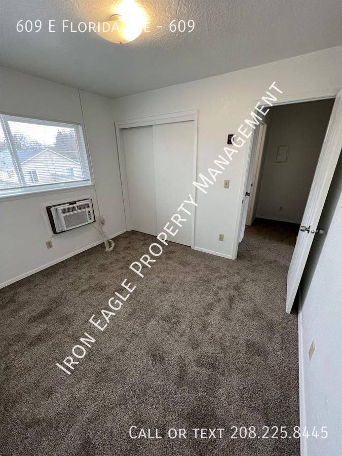 609 E Florida Ave #609 - Photo 7 of 8