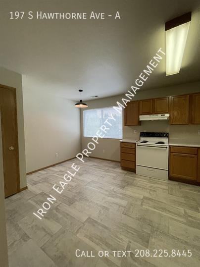 197 S Hawthorne Ave #A - Photo 3 of 8