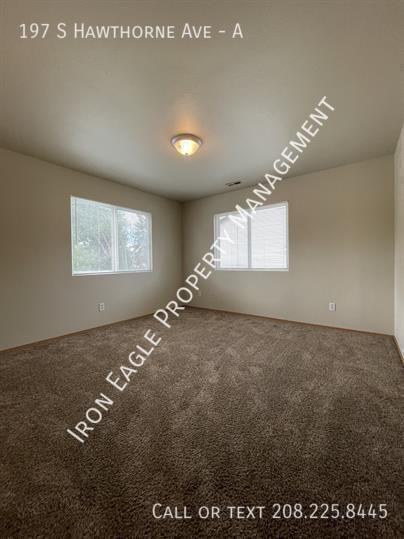 197 S Hawthorne Ave #A - Photo 5 of 8