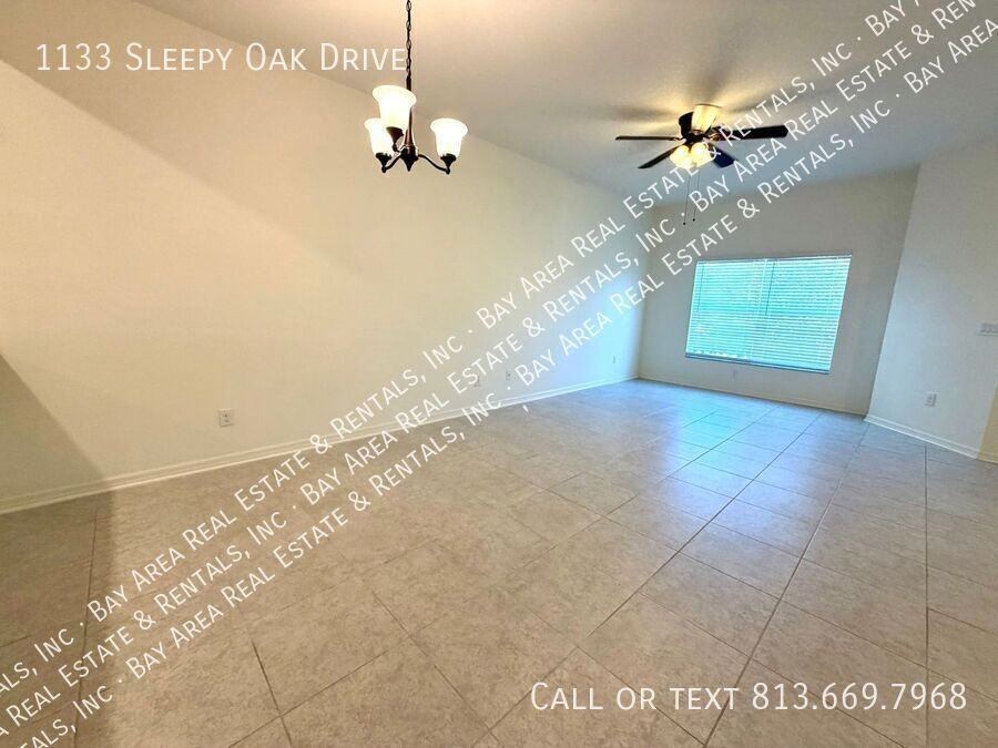 1133 Sleepy Oak Dr - Photo 4 of 20