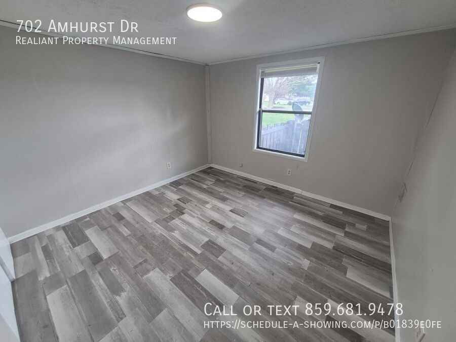 702 Amhurst Dr - Photo 5 of 6