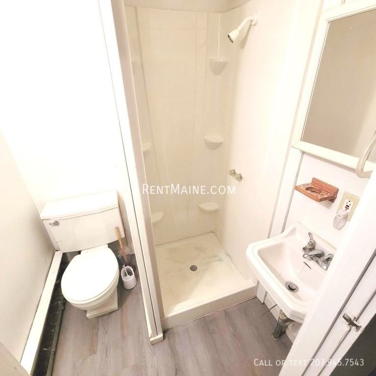 101 Front St #1 - Photo 7 of 9