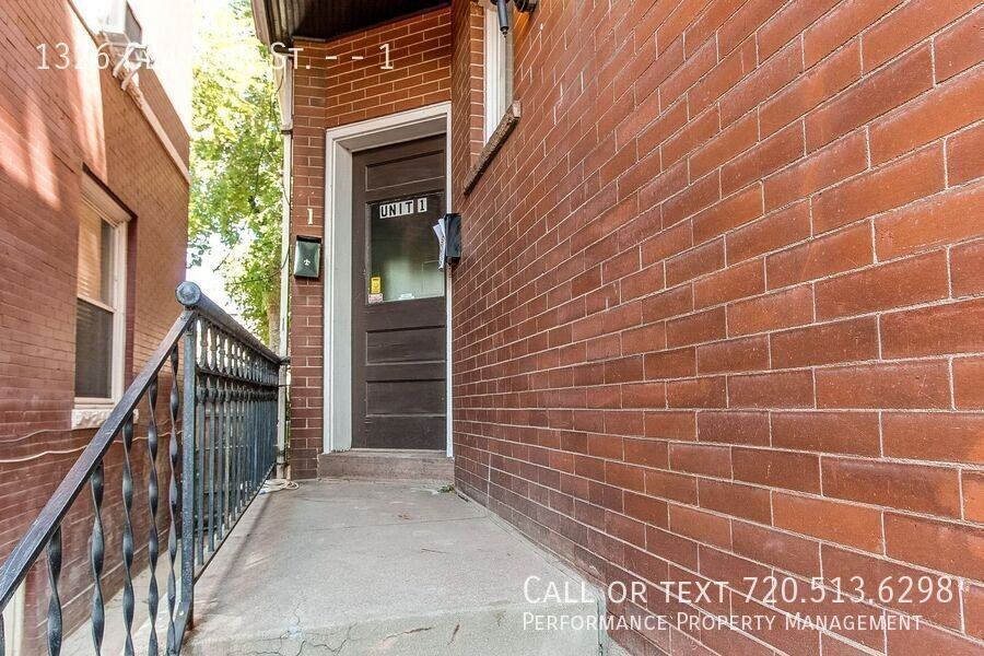 1326 Clayton St #1 - Photo 5 of 15