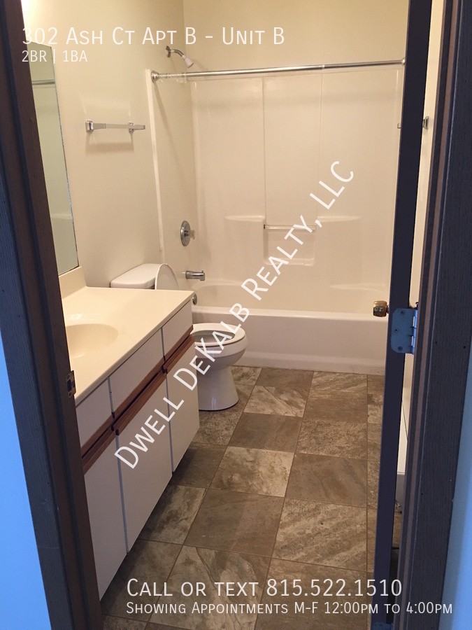 302 Ash Ct Apt B #B - Photo 6 of 7