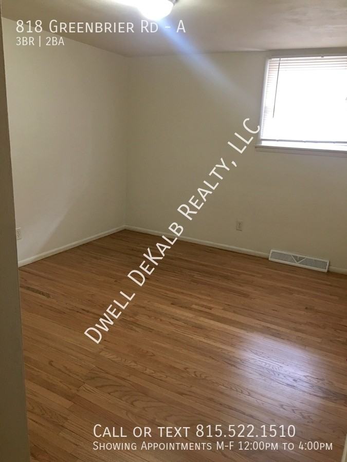 818 Greenbrier Rd #A - Photo 3 of 8