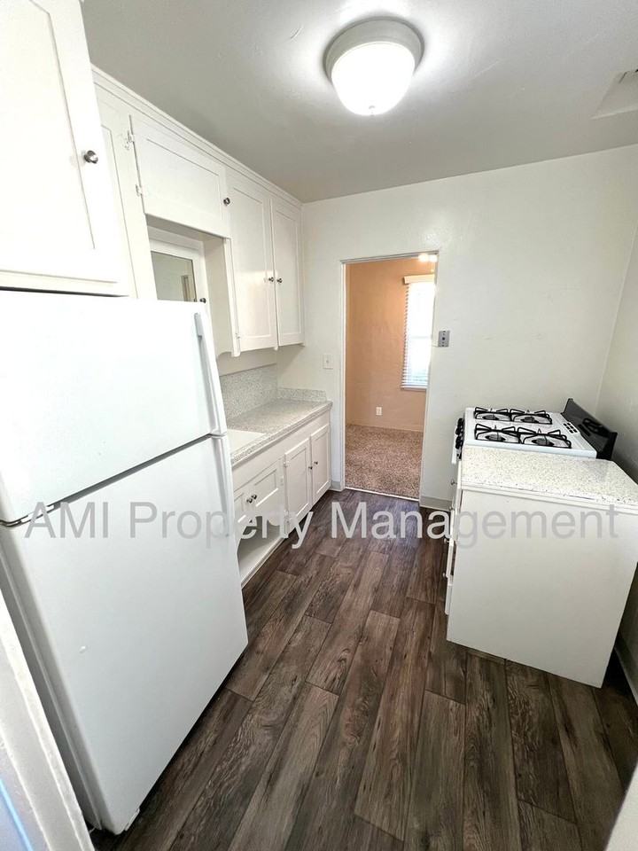 4183 Utah St - Photo 3 of 9