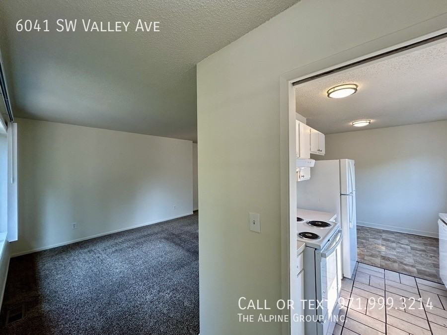 6041 Sw Valley Ave - Photo 4 of 22