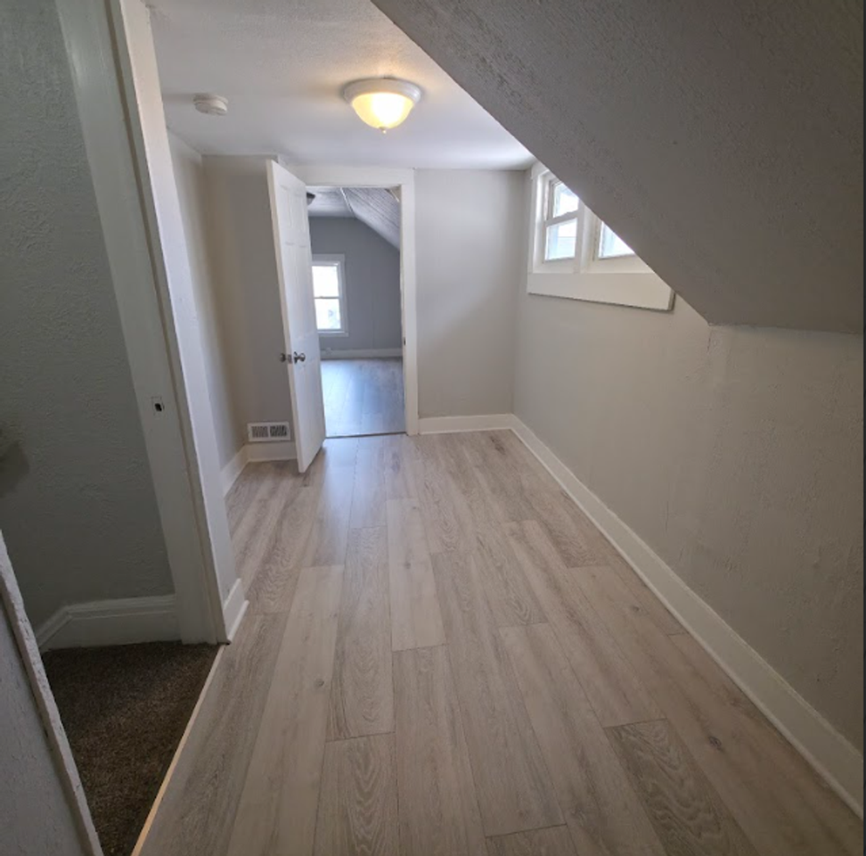 3221 Trowbridge Ave - Photo 6 of 12