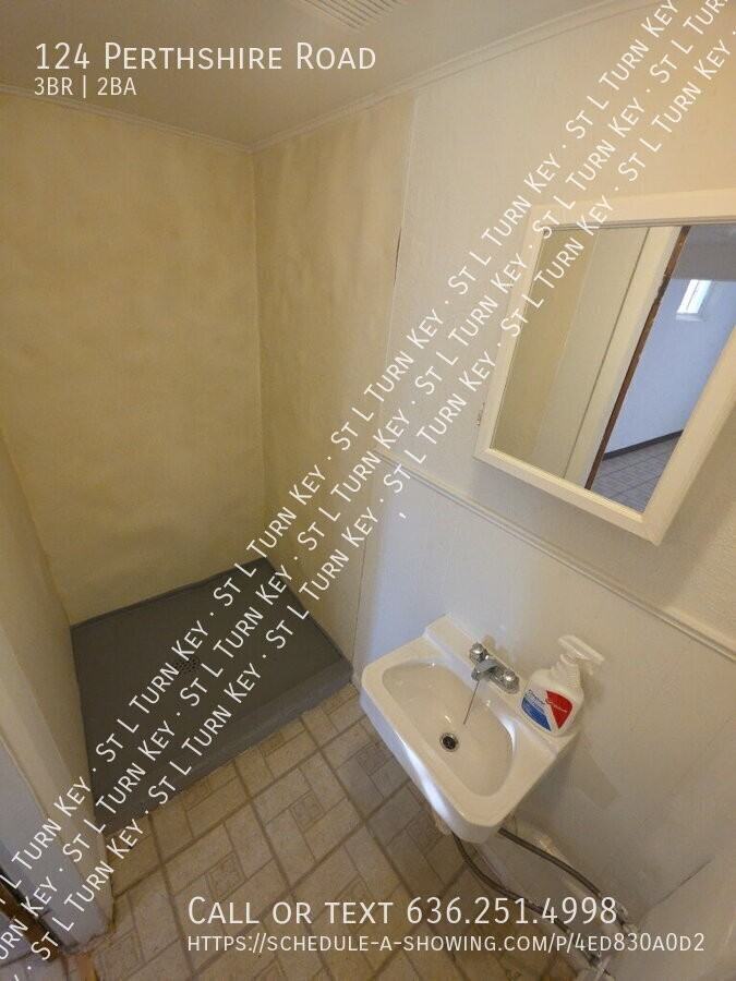 124 Perthshire Rd - Photo 5 of 23