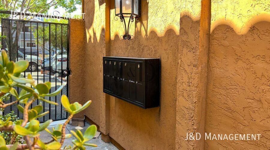 UTA4077 - Photo 6 of 8