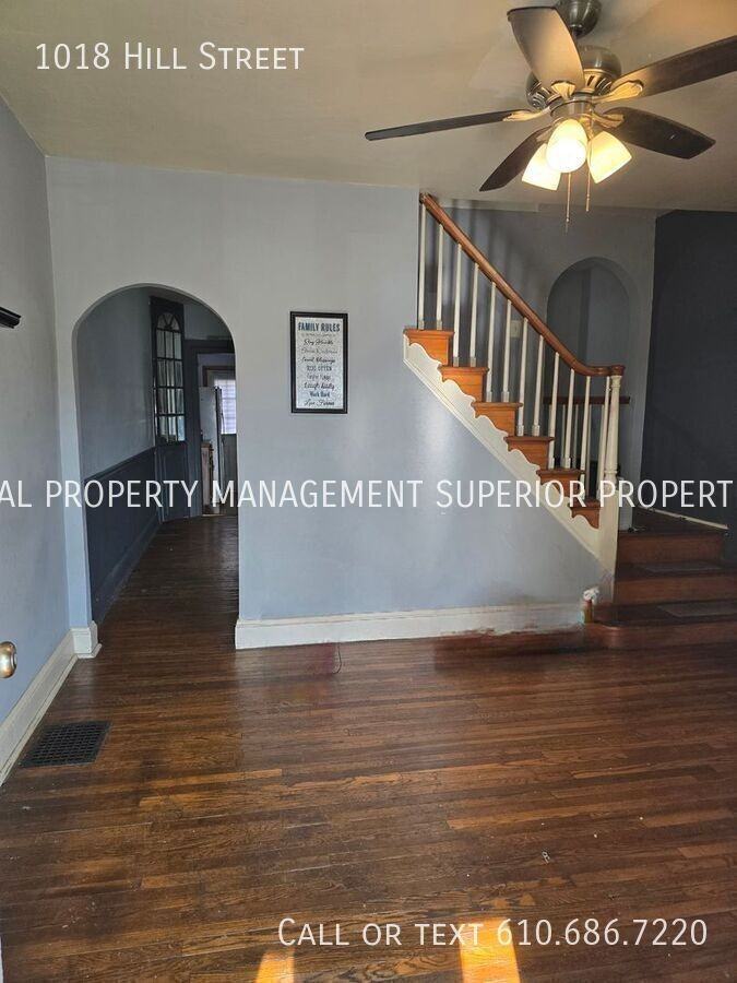 1018 Hill St - Photo 3 of 10