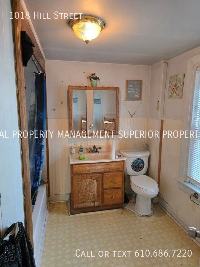 1018 Hill St - Photo 7 of 10