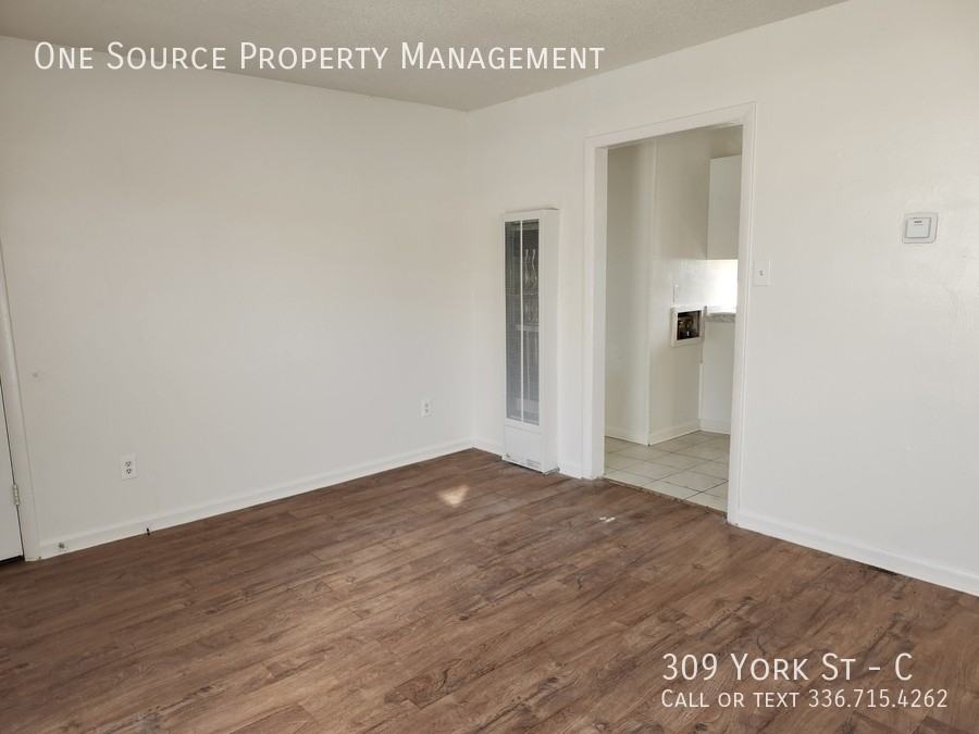 309 York St #C - Photo 3 of 11