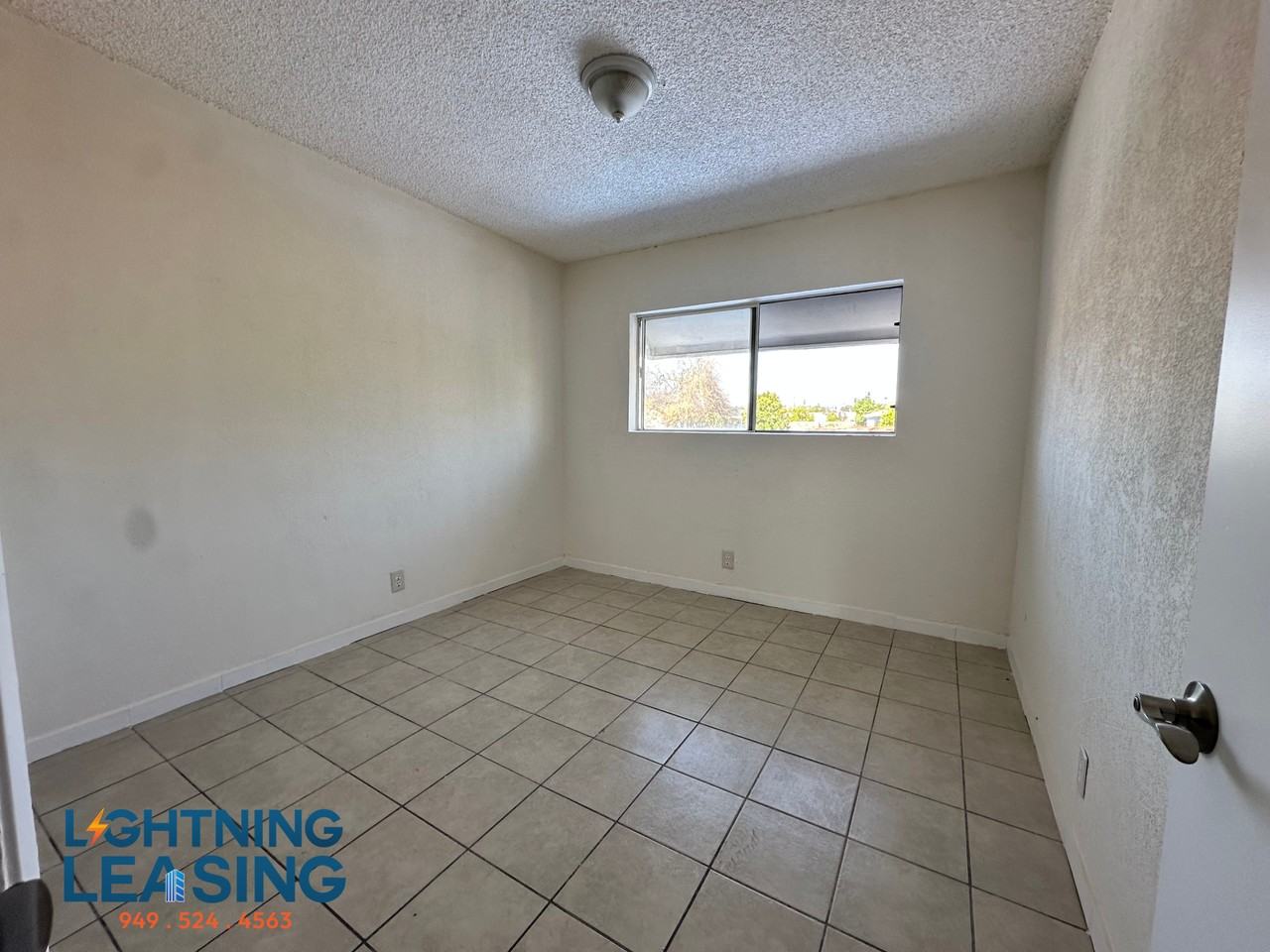 1029 S Record Ave #3 - Photo 4 of 19