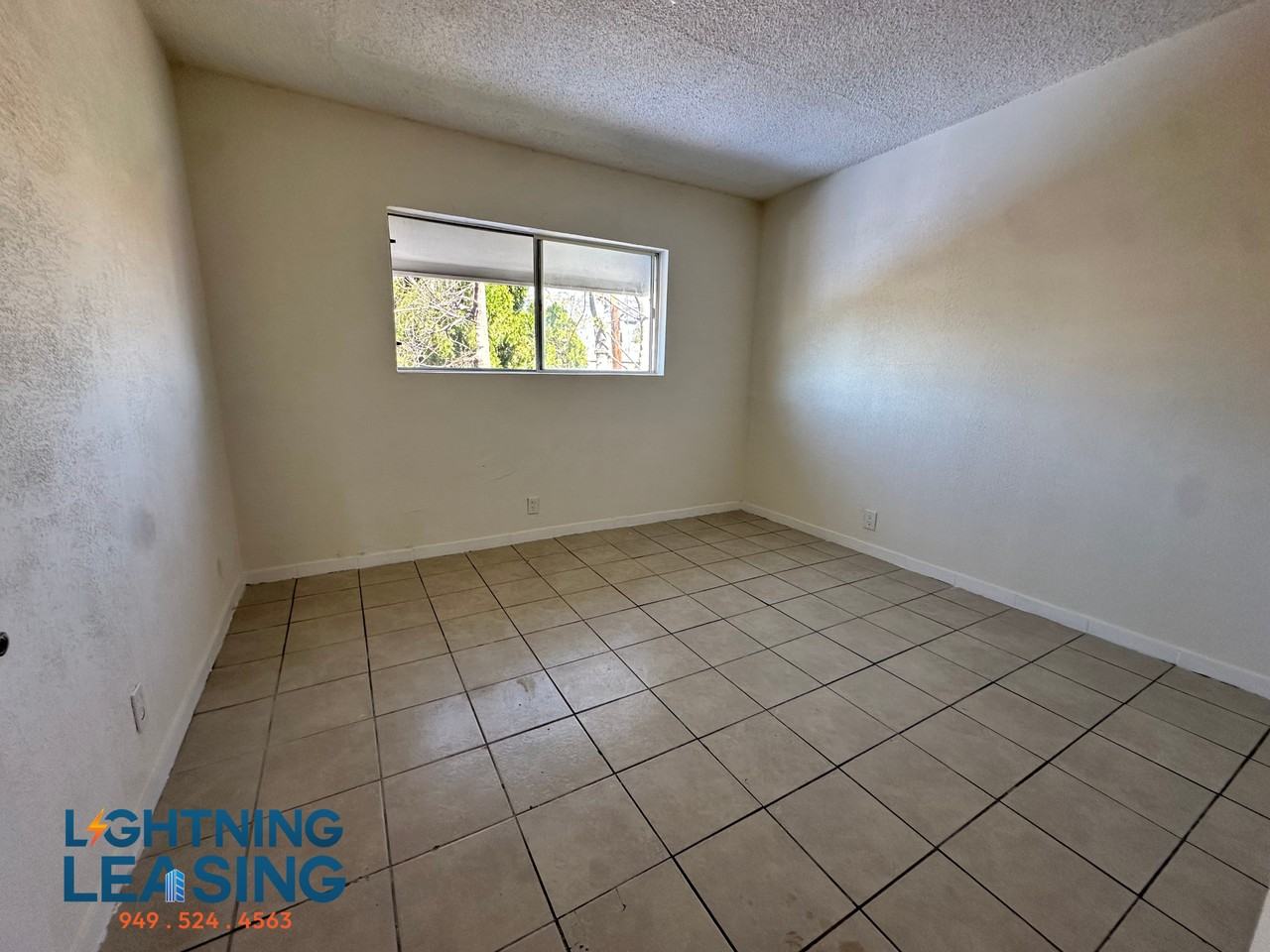 1029 S Record Ave #3 - Photo 5 of 19