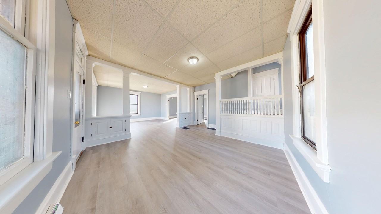 316 Altamont Ave - Photo 2 of 13