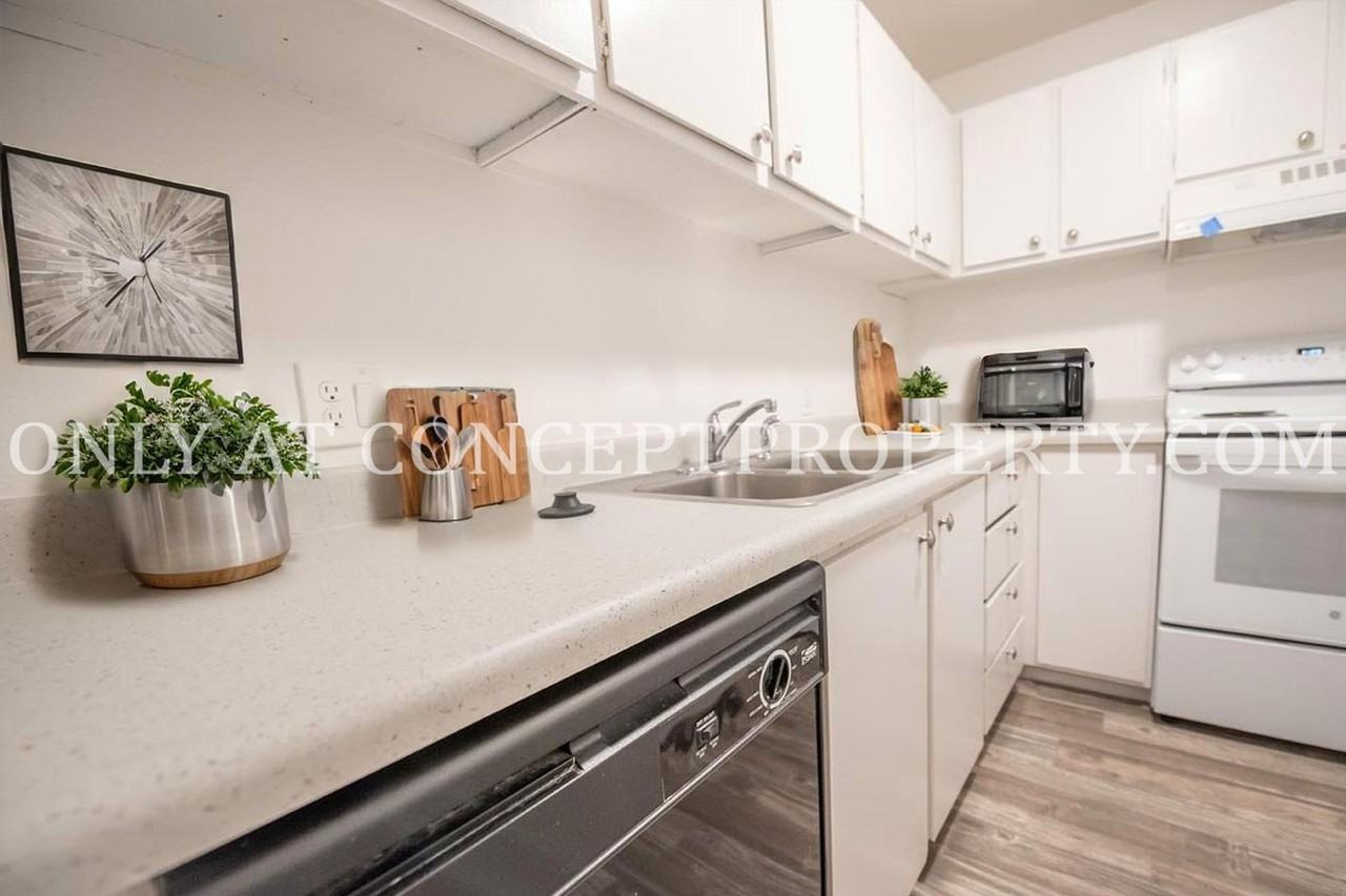 132 2nd Avenue - Photo 4 of 31