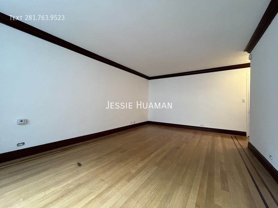 888 8th Ave #A - Photo 4 of 6