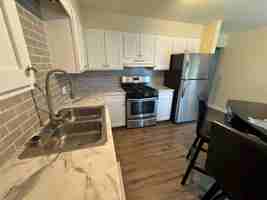 featured image of 2002 Andrew St Se