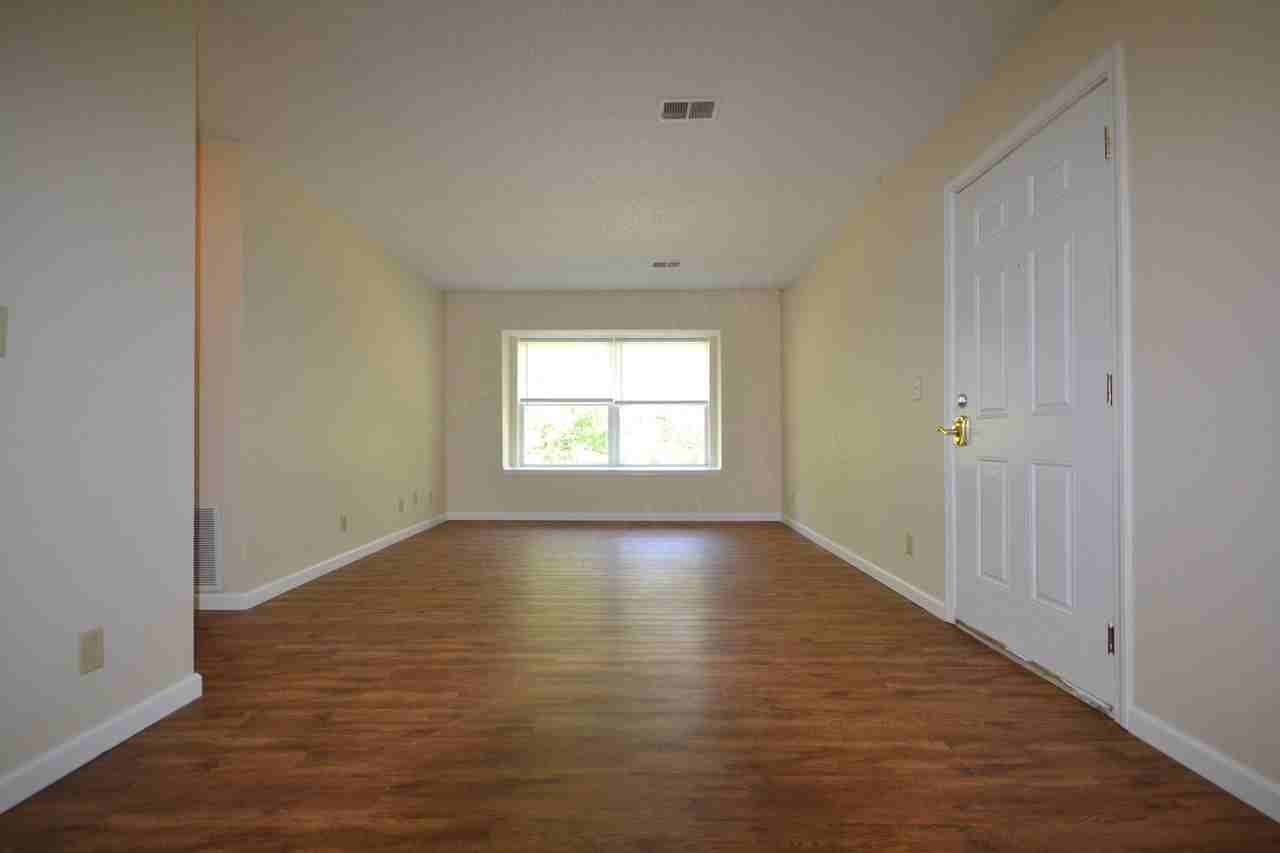 Hollister Apartments - Photo 7 of 16