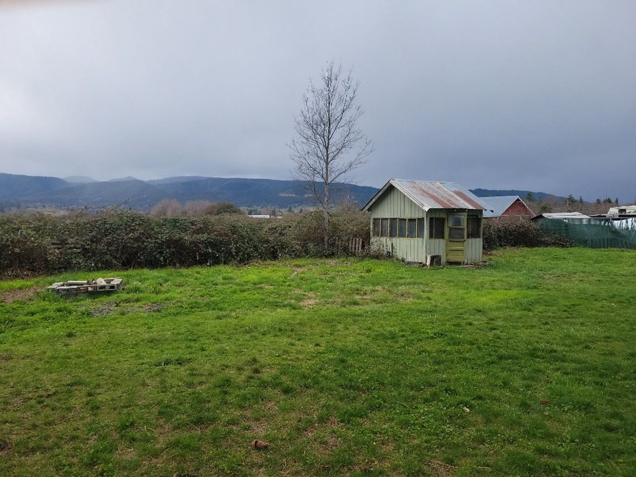 276 Perrydale Ave - Photo 5 of 25