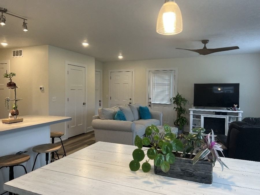 3240 Babylon Rd - Photo 5 of 10