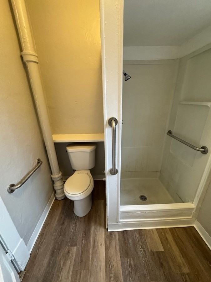 1955 S Getty St - Photo 4 of 12