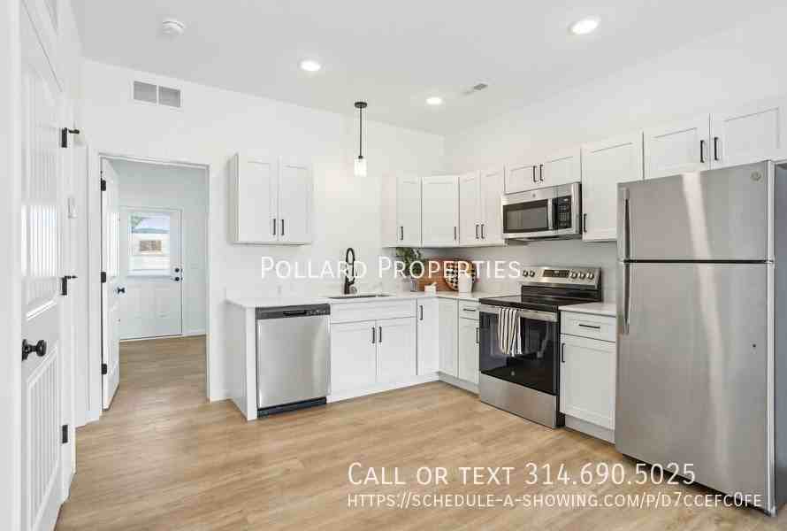 41 Nassau Dr - Photo 6 of 17