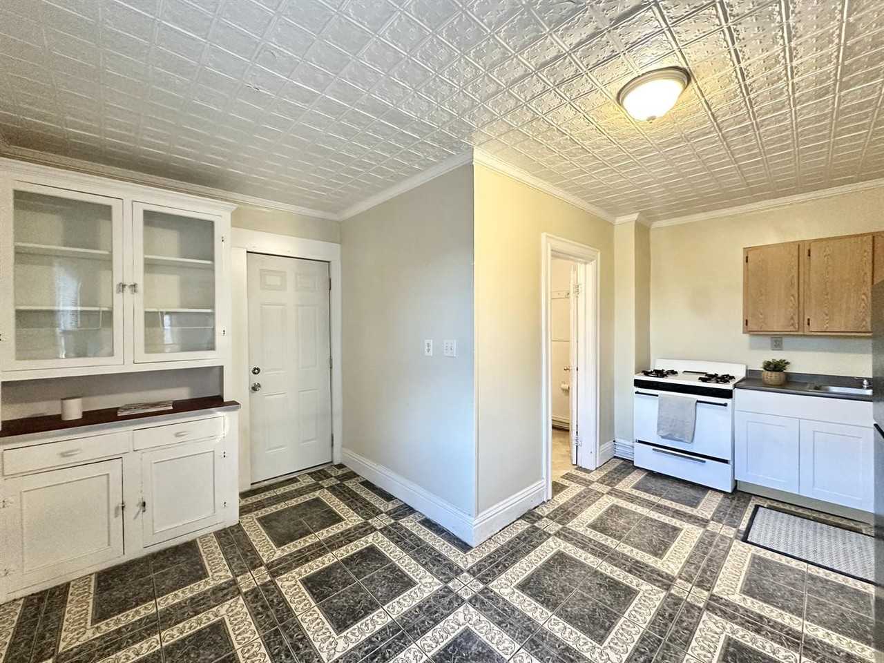 36 13th St #2 - Photo 6 of 8