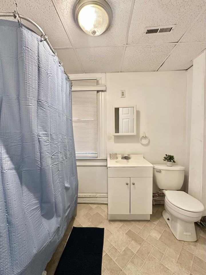 36 13th St #2 - Photo 7 of 8