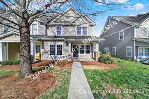 featured image of 1016 Laparc Ln