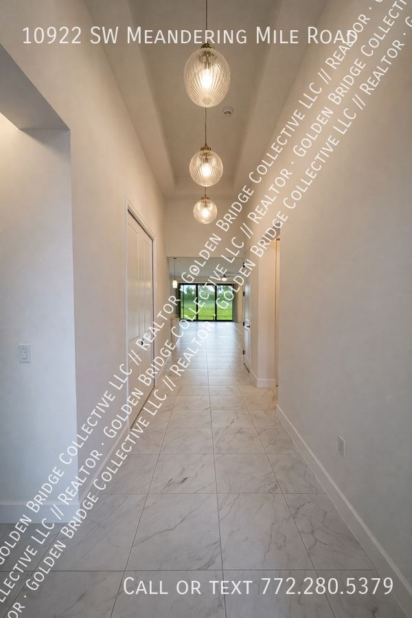 10922 Sw Meandering Mile Rd - Photo 3 of 9