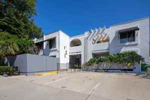 featured image of 2112 Garnet Ave