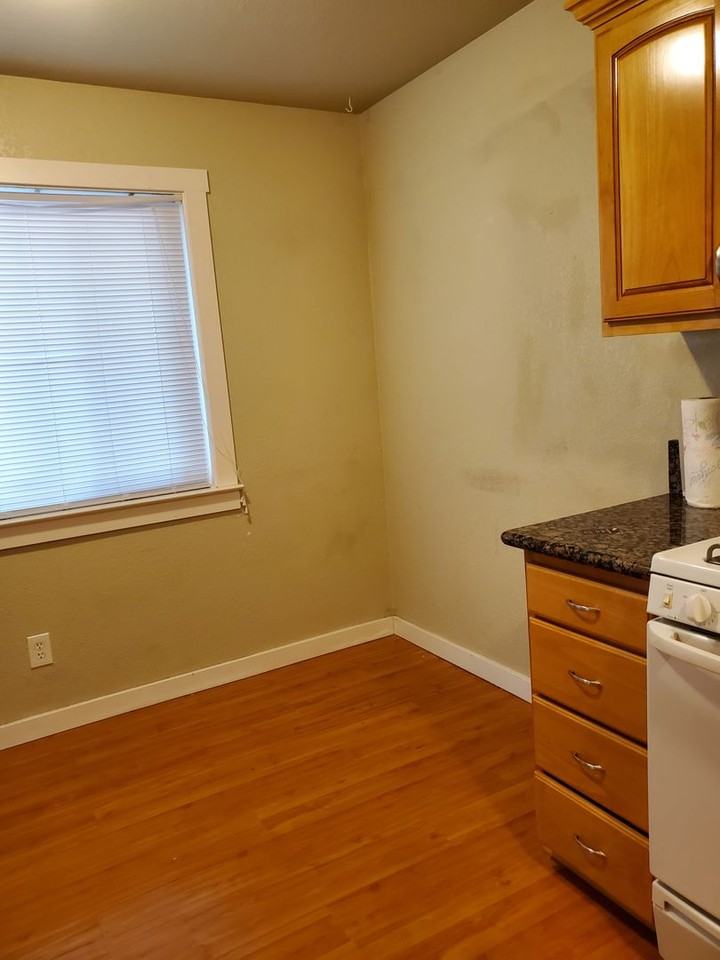 516 K St #A - Photo 6 of 30