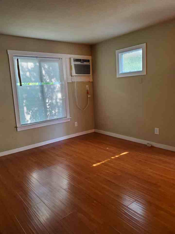 516 K St #A - Photo 7 of 30