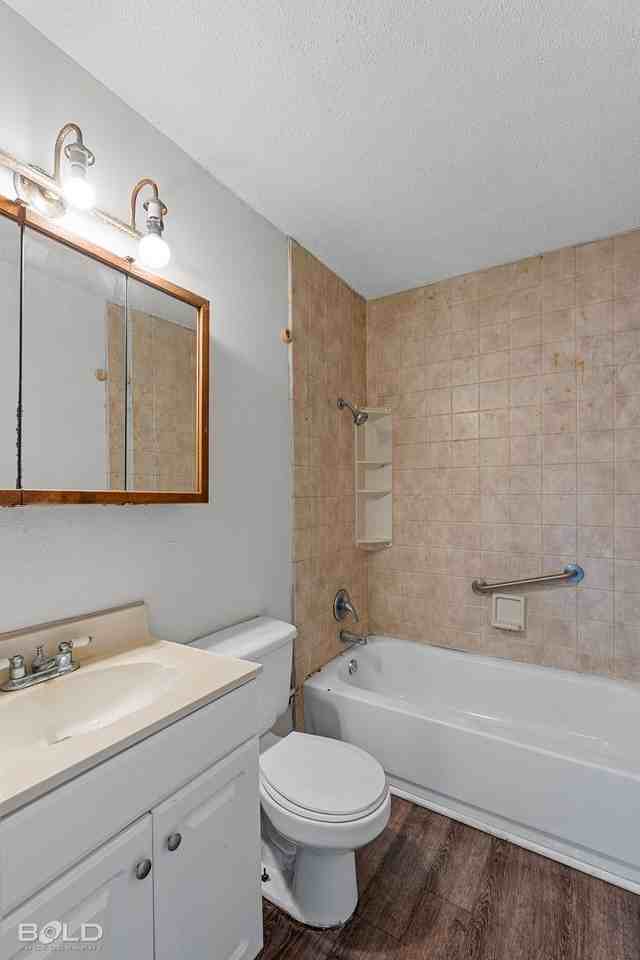 1136 Southland Park Dr - Photo 2 of 35